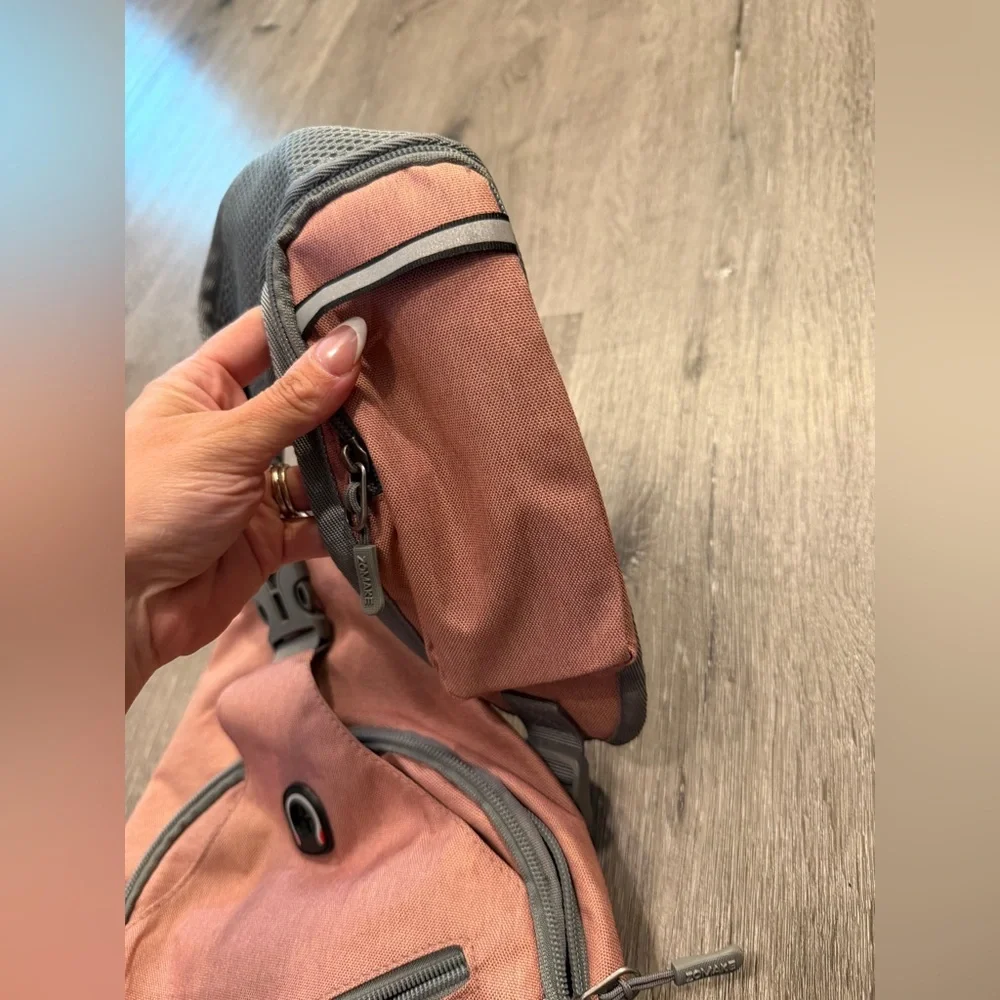 Like new!! Zomake sling crossbody bag